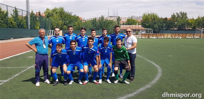 DHMİ Spor Kulübü Futbol Takımı...