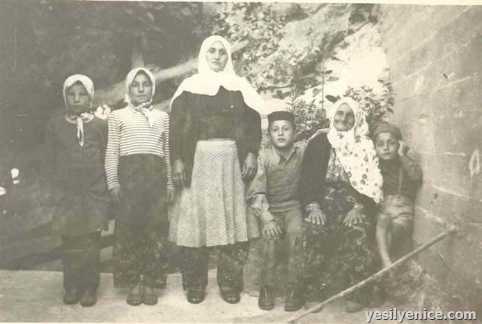 Nafiye Dip (Annem), Esim ve Cocuklarim Sene 1978...